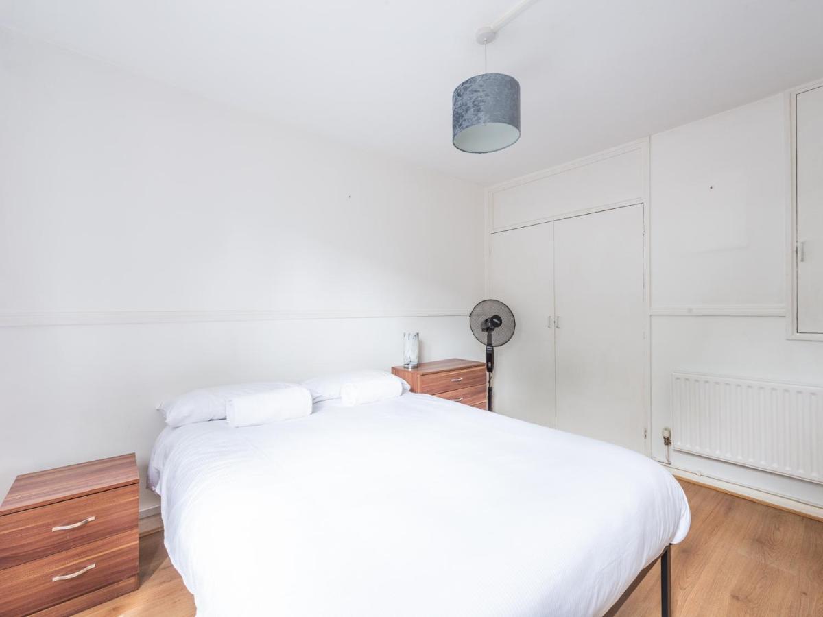 Sootheus - Cosy Surrey Quays Apartment London Kültér fotó